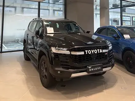 TOYOTA LAND CRUISER LC300 — из Китая под ключ
