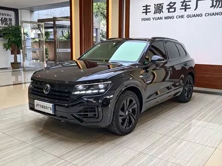 VOLKSWAGEN TOUAREG — из Китая под ключ