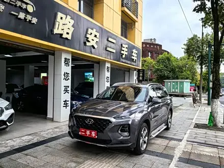 HYUNDAI SANTA FE 2019 — 86 000 км, Китай — под ключ — фото 1