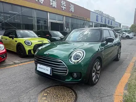 MINI CLUBMAN 2019 — 55 000 км, Китай — под ключ — фото 1