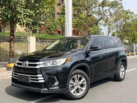 TOYOTA HIGHLANDER 2018 — 90 000 км, Китай — под ключ — фото 1