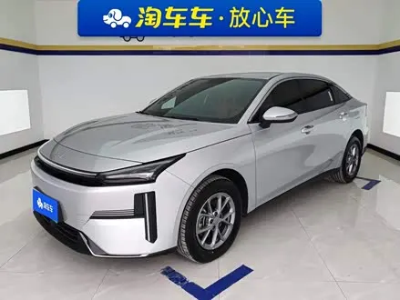 GEELY GALAXY L6 2025