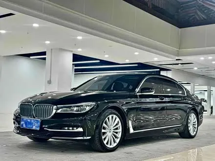 BMW 7 SERIES 2016 — 86 000 км, Китай — под ключ — фото 1