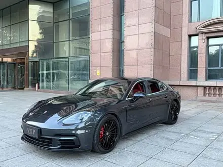PORSCHE PANAMERA 2017 — 100 000 км, Китай — под ключ — фото 1