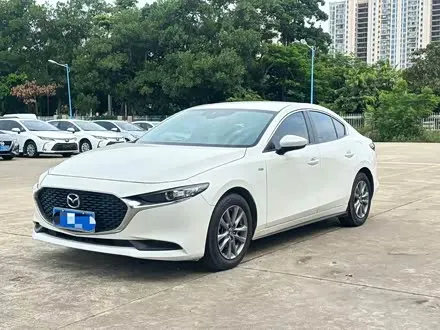 MAZDA 3 AXELA 2021 — 85 000 км, Китай — под ключ — фото 1