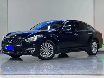 INFINITI Q70 2017 — 60 000 км, Китай — под ключ — фото 1