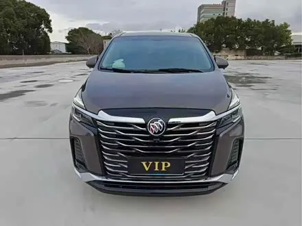 BUICK GL8 — из Китая под ключ
