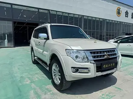 MITSUBISHI PAJERO — из Китая под ключ