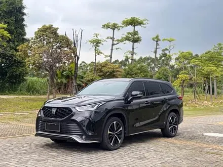 TOYOTA CROWN KLUGER — из Китая под ключ