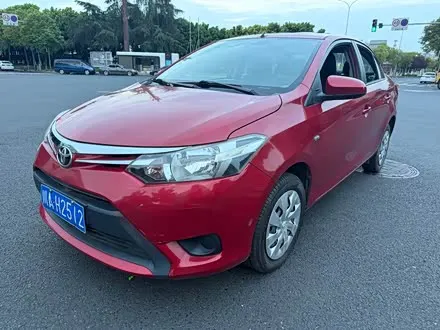 TOYOTA VIOS 2016 — 110 000 км, Китай — под ключ — фото 1
