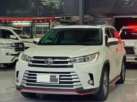TOYOTA HIGHLANDER 2015 — 135 000 км, Китай — под ключ — фото 1