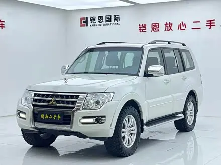 MITSUBISHI PAJERO — из Китая под ключ