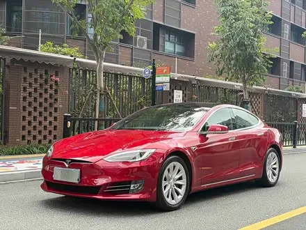 TESLA MODEL S 2016 — 106 000 км, Китай — под ключ — фото 1