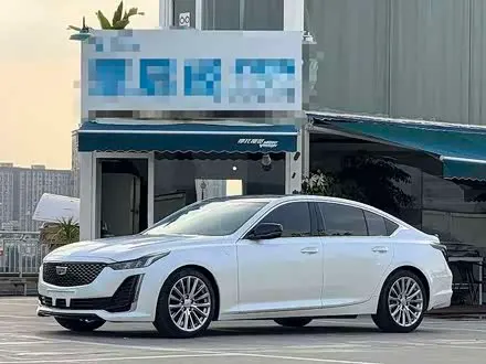 CADILLAC CT5 2022 — 39 000 км, Китай — под ключ — фото 1