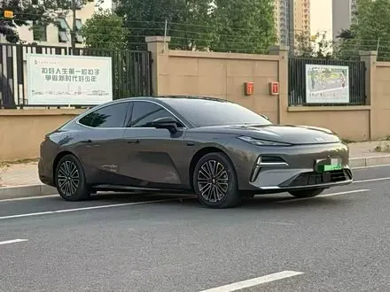 GEELY GALAXY 8 — из Китая под ключ