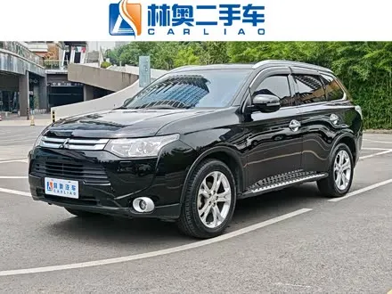 MITSUBISHI OUTLANDER 2014