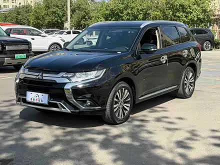 MITSUBISHI OUTLANDER — из Китая под ключ