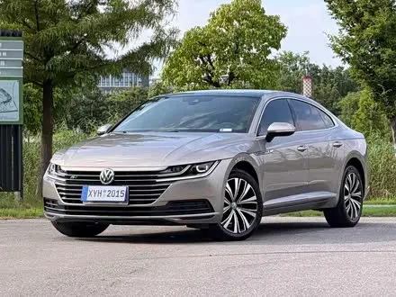 VOLKSWAGEN CC 2020 — 68 000 км, Китай — под ключ — фото 1