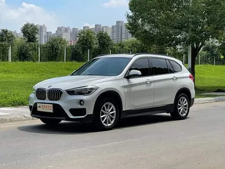 BMW X1 2019 — 88 000 км, Китай — под ключ — фото 1