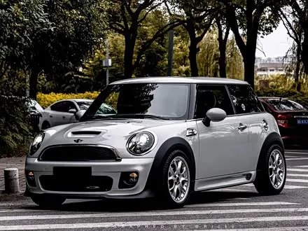 MINI JCW — из Китая под ключ