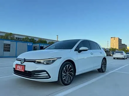 VOLKSWAGEN GOLF 2023 — из Китая под ключ