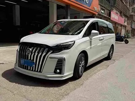 BUICK GL8 — из Китая под ключ