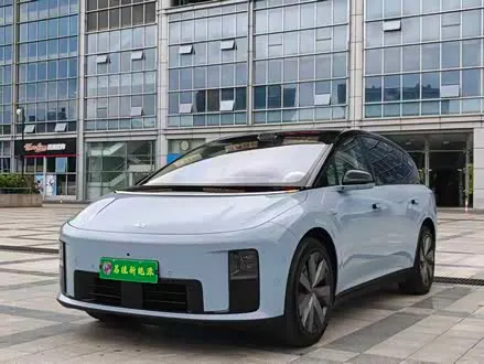 LI AUTO I8 — из Китая под ключ