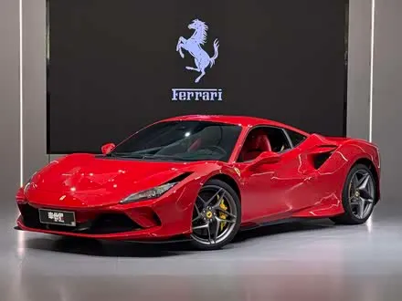 FERRARI F8 2019