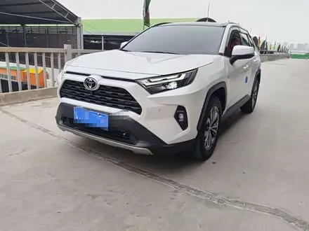 TOYOTA RAV4 — из Китая под ключ