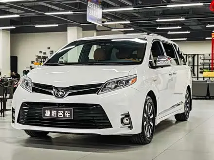 TOYOTA SIENNA 2015 — 149 000 км, Китай — под ключ — фото 1