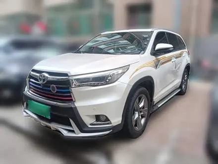 TOYOTA HIGHLANDER — из Китая под ключ