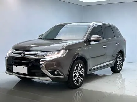 MITSUBISHI OUTLANDER — из Китая под ключ