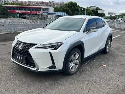 LEXUS UX — из Китая под ключ