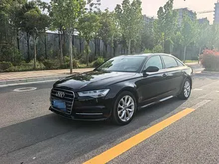 AUDI A6L 2018 — 100 000 км, Китай — под ключ — фото 1