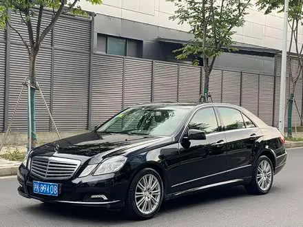 MERCEDES-BENZ E-CLASS 2012 — 130 000 км, Китай — под ключ — фото 1
