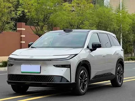 TOYOTA BZ3X — из Китая под ключ