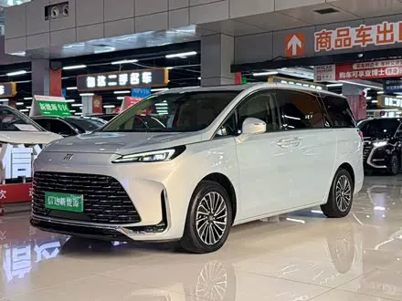 BUICK GL8 — из Китая под ключ