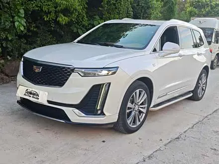 CADILLAC XT6 — из Китая под ключ