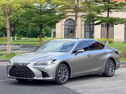 LEXUS ES — из Китая под ключ