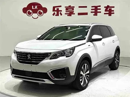 PEUGEOT 5008 2017
