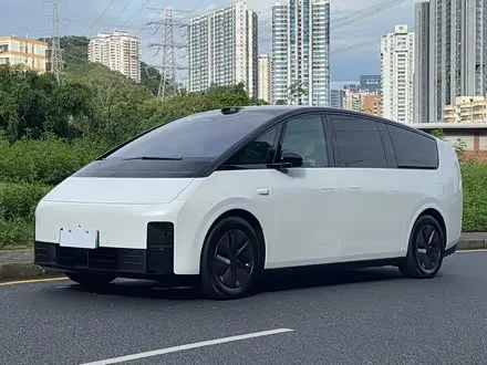 LI AUTO MEGA 2025