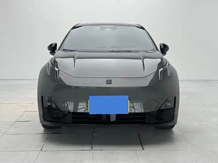 LYNK & CO Z20 2025