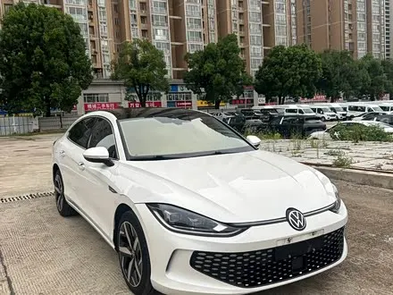 VOLKSWAGEN LAMANDO — из Китая под ключ