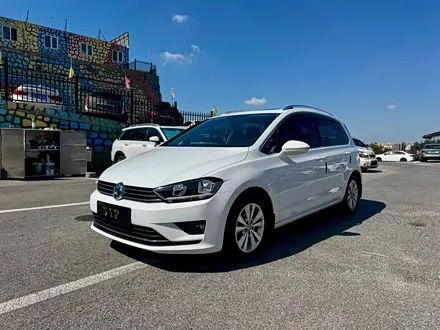 VOLKSWAGEN GOLF · SPORTSVAN — из Китая под ключ