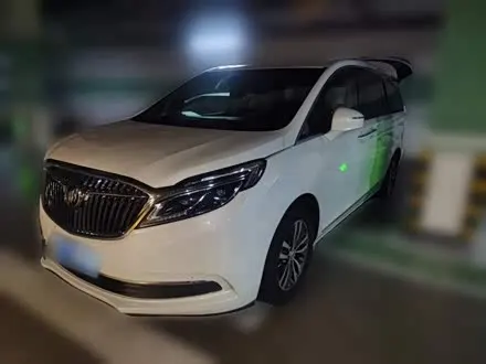 BUICK GL8 — из Китая под ключ