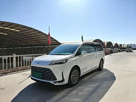 BUICK GL8 — из Китая под ключ