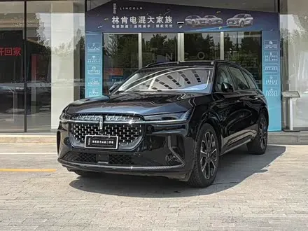 LINCOLN NAUTILUS 2023