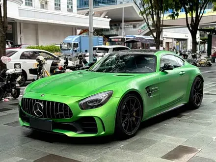 MERCEDES-AMG GT 2017