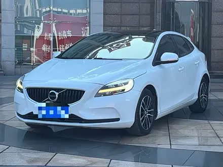 VOLVO V40 — из Кореи под ключ