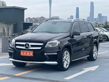 MERCEDES-BENZ GL-CLASS 2015